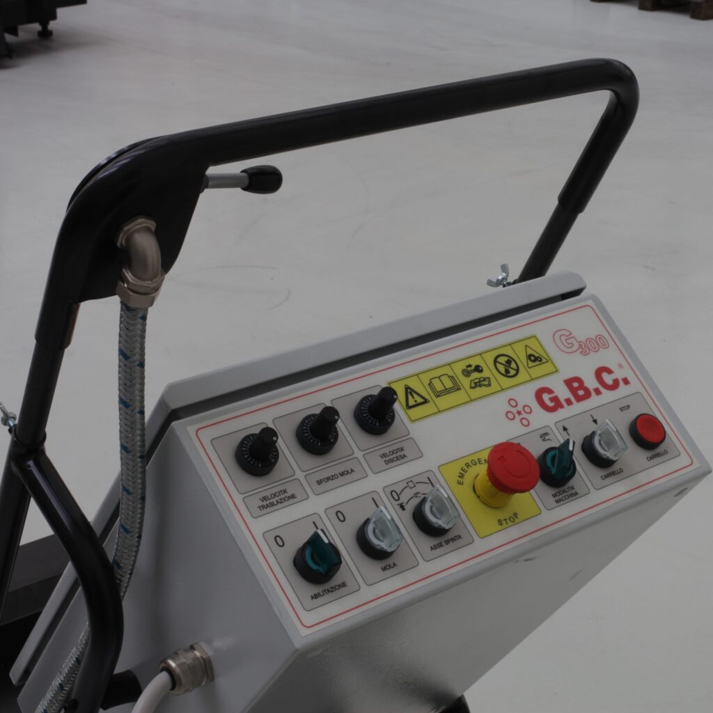 G300